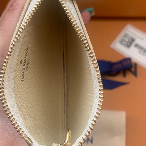 Sold RARE Louis Vuitton Key Pouch hard to find - Picture 6 of 8